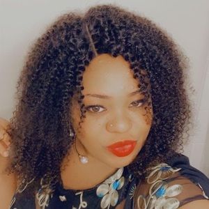 Meet your Posher, Nwaaku